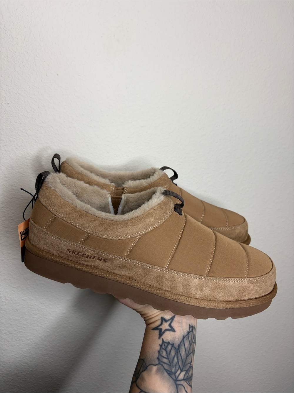 Skechers | Men’s Renten House Shoes in Tan Size 11 NWT